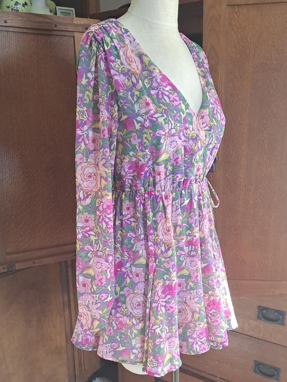Lush Floral Faux Wrap Long Sleeve Mini Dress Purple Pink NWT Small - Picture 7 of 16
